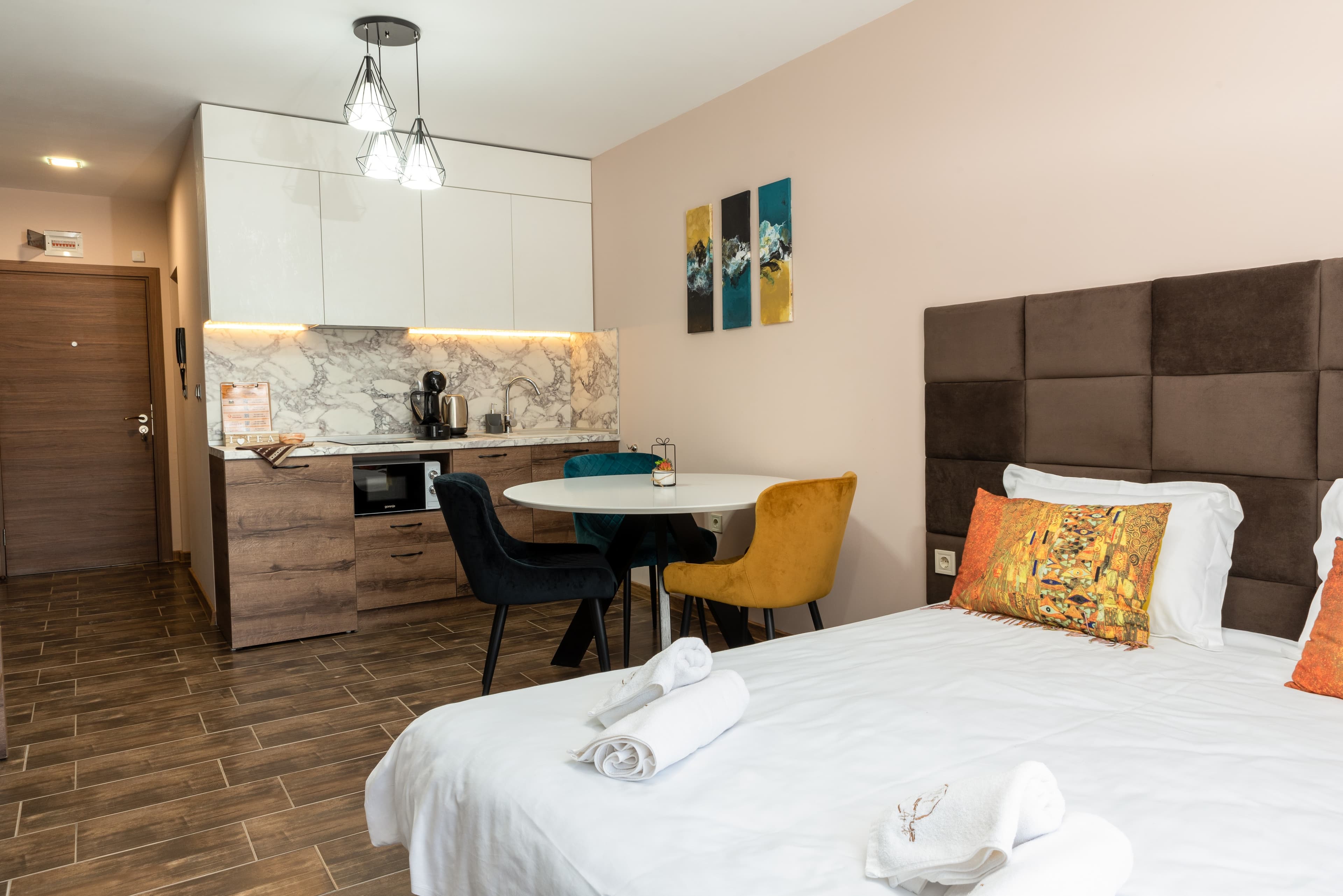 One-Room Apartment 10