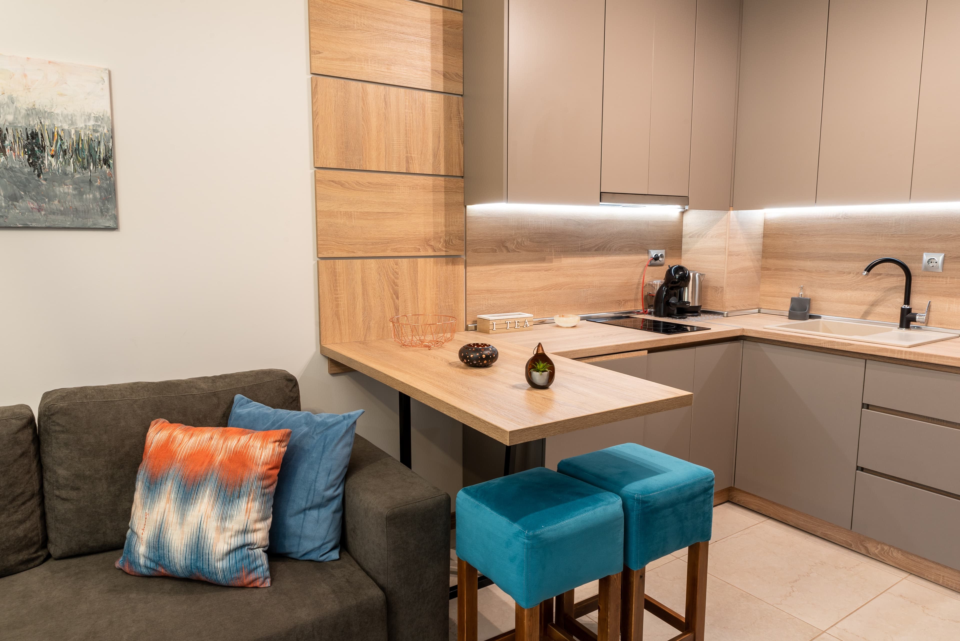 Studio Apartment 6 image 7